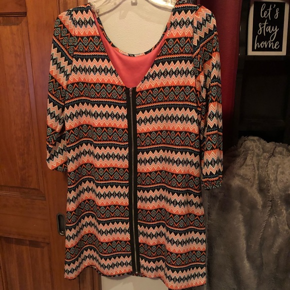 Patterned dress - Picture 3 of 4